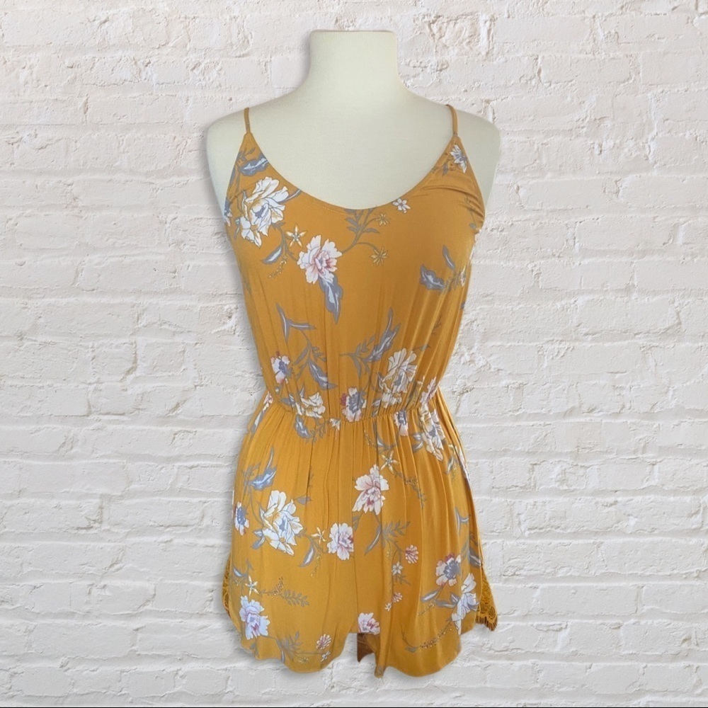 {Kendall & Kylie} floral short jumpsuit